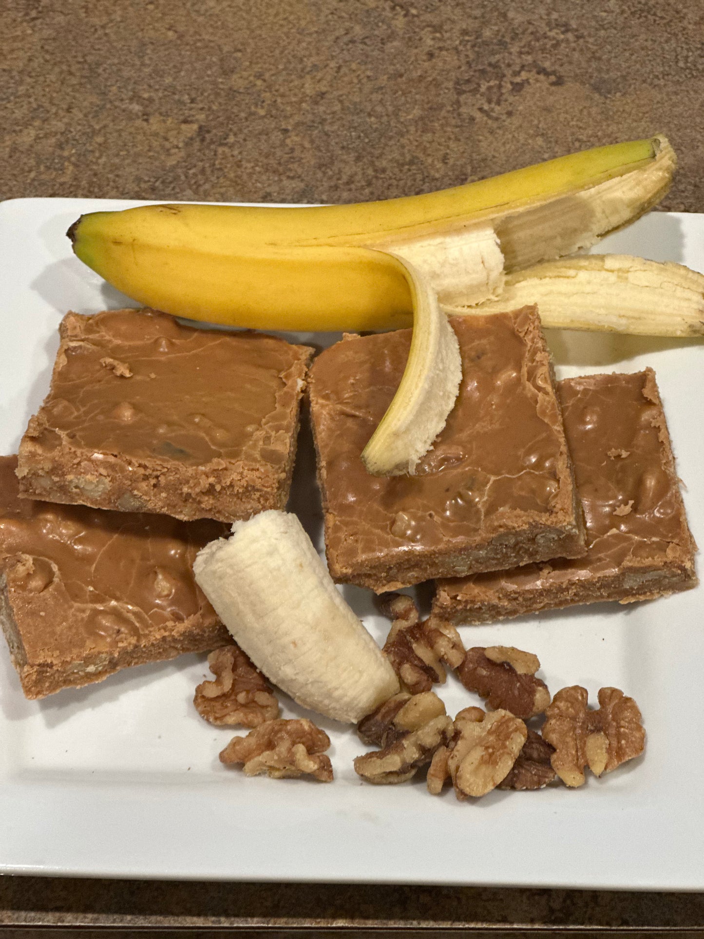 Banana Walnut praline